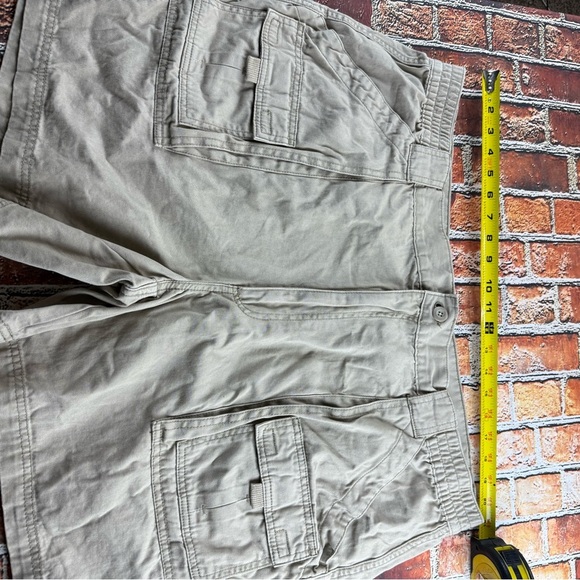 St. John's Bay Tan Cargo Shorts Outdoor Essential - Picture 5 of 5